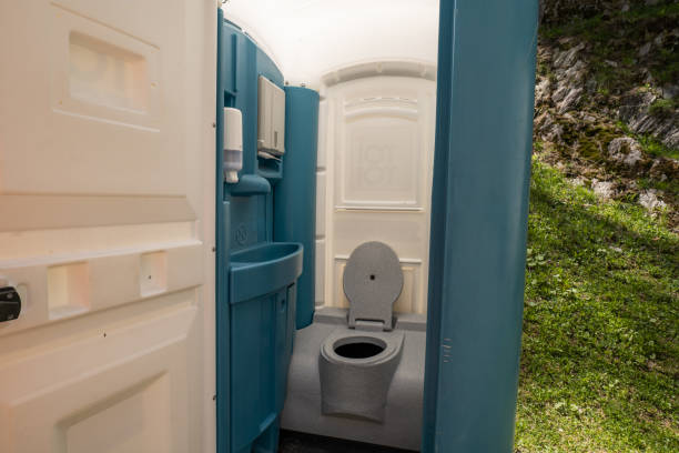 Best Portable toilet rental cost  in Freedom, PA